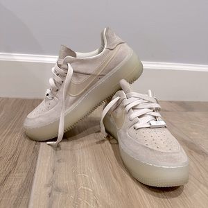 Air Force One platform suede tennis shoes 6.5